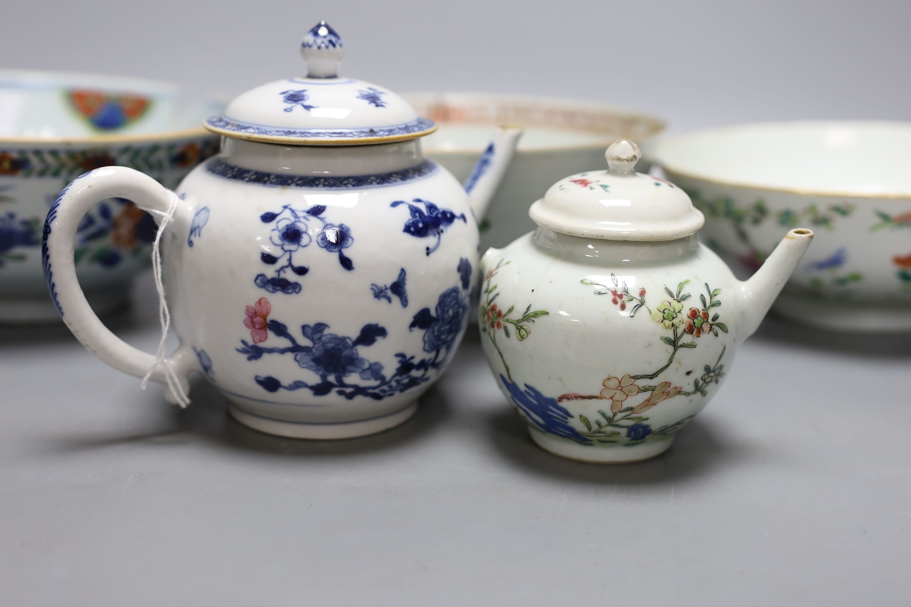 18th century Chinese Export porcelain - wucai bowl (19cm.) two famille rose bowls etc. (6)
